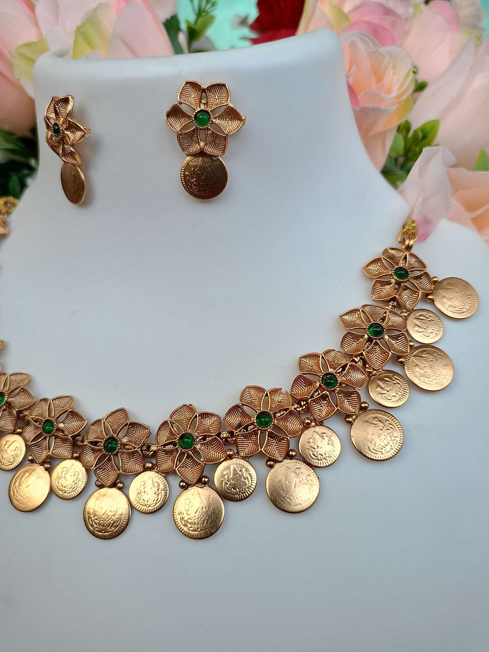 Thumbnail: Antique Flower Lakshmi Coin Necklace Set 