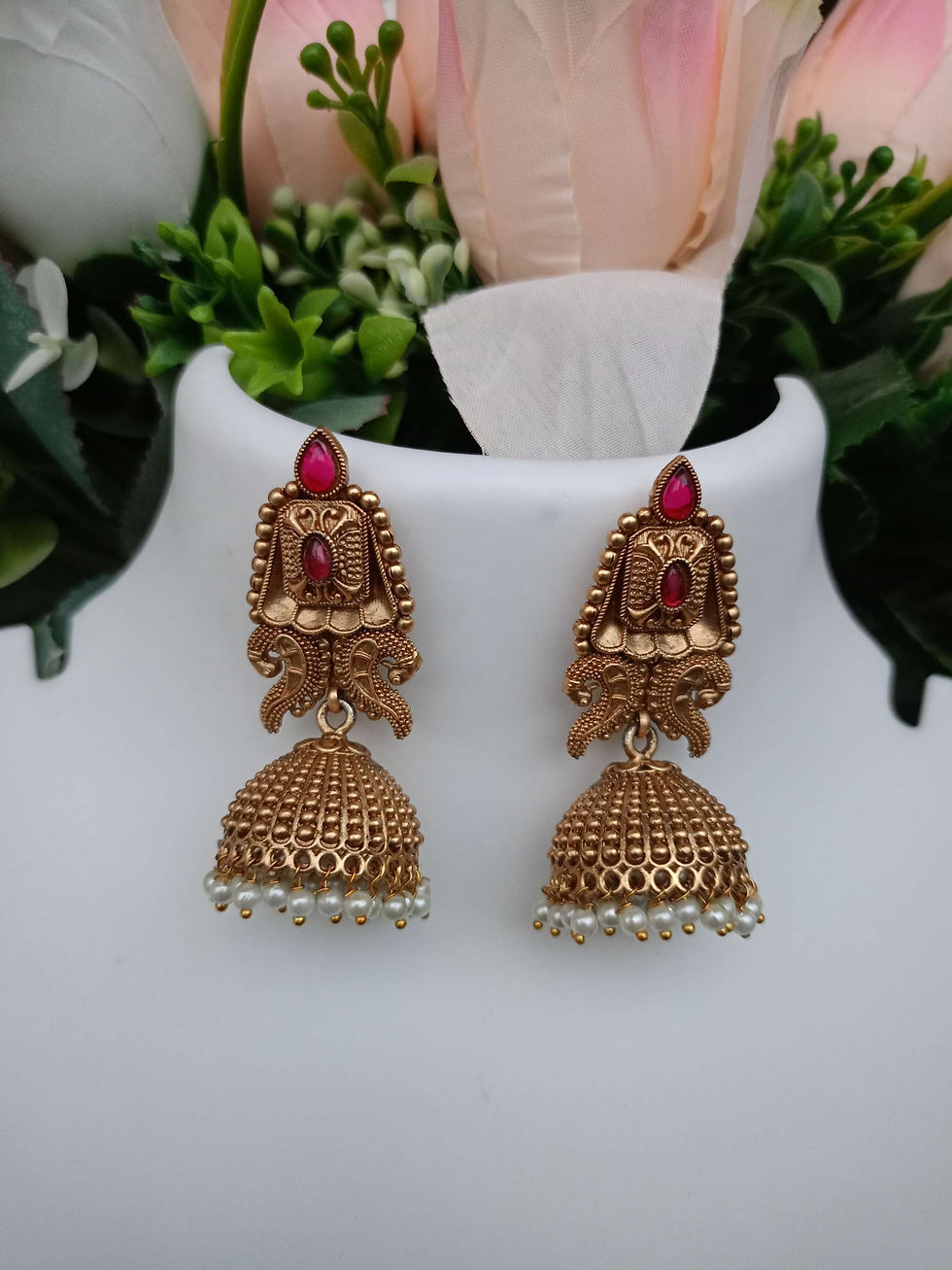 Thumbnail: Antique Non Idol Jhumka 