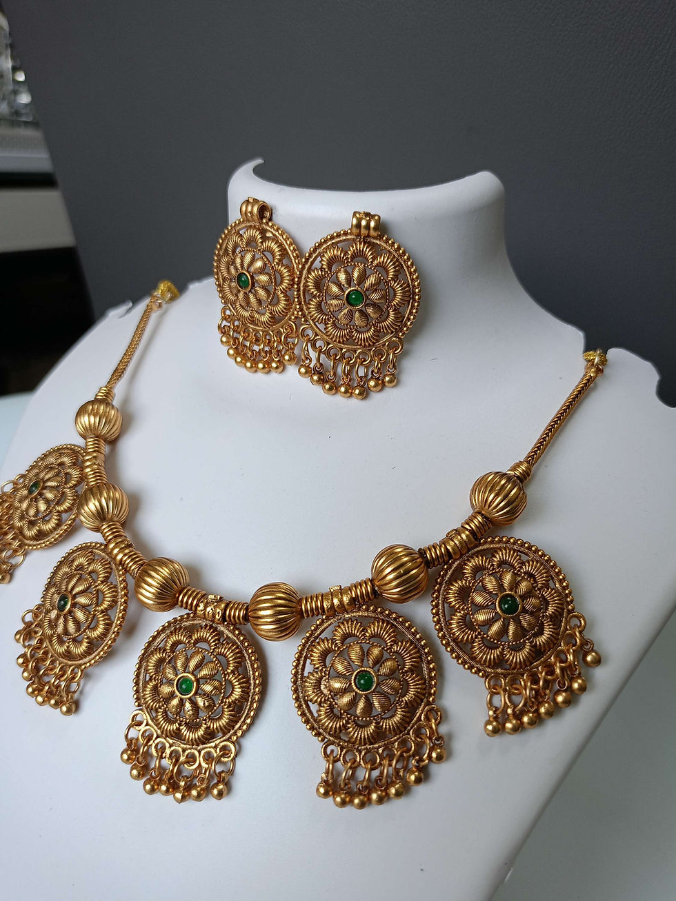 Thumbnail: Antique Floral Necklace Set