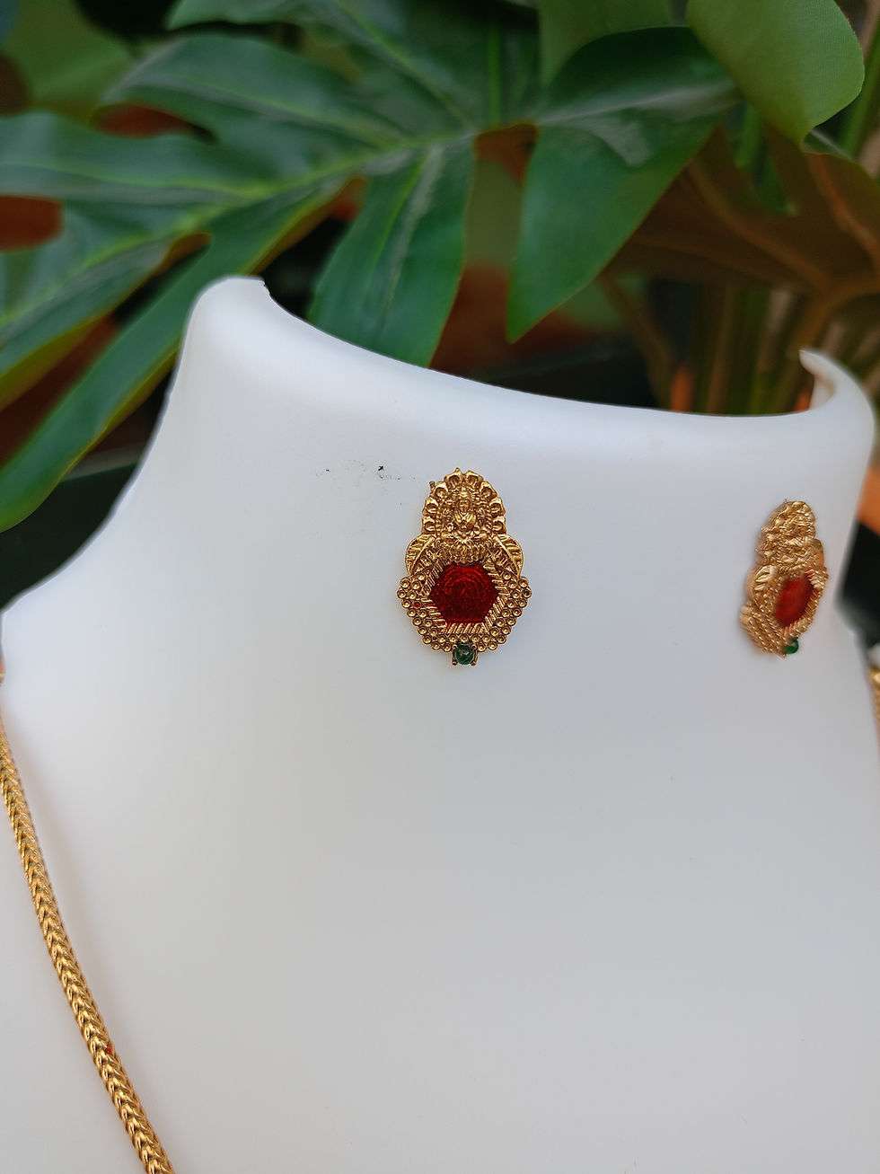 Thumbnail: Enamel Hexagon Palakka Lakshmi Pendant Chain Set