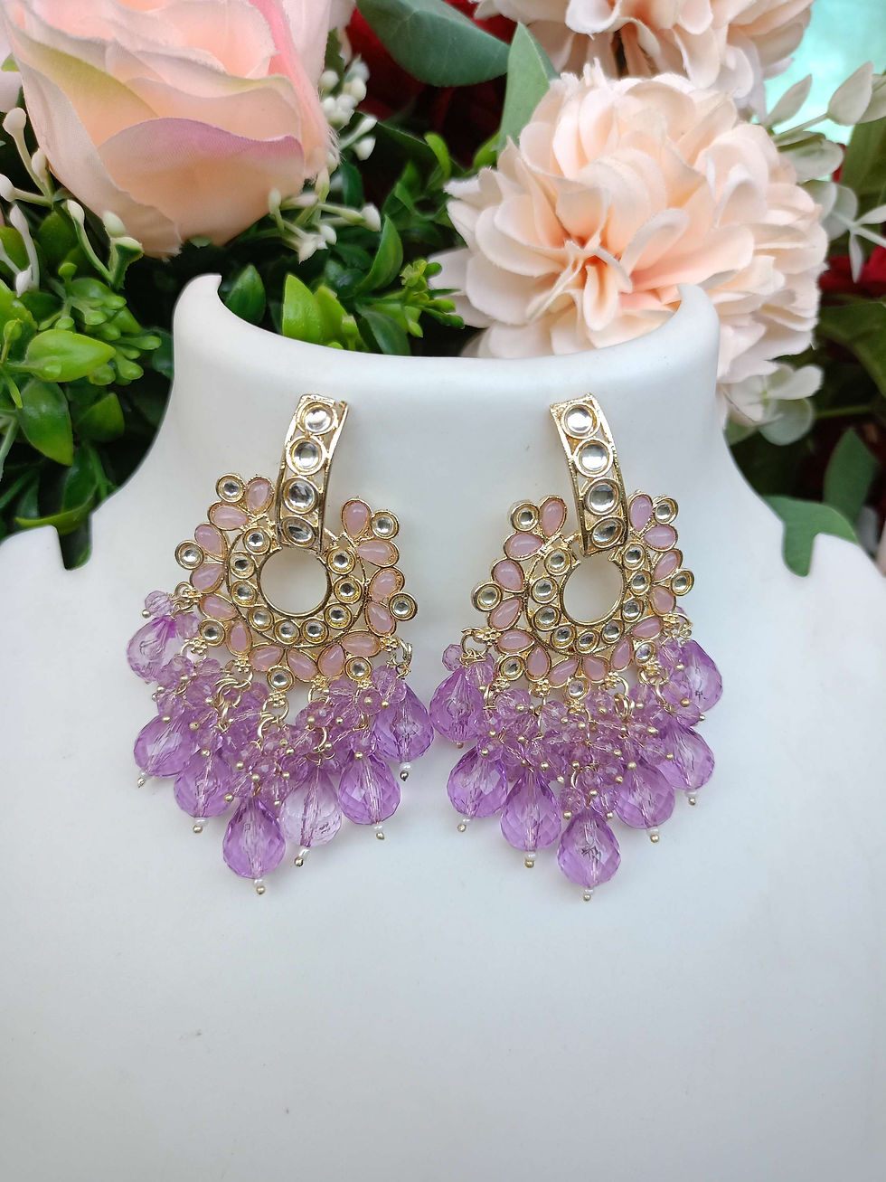 Thumbnail: Lightweight Kundan Statement Earring with Beads