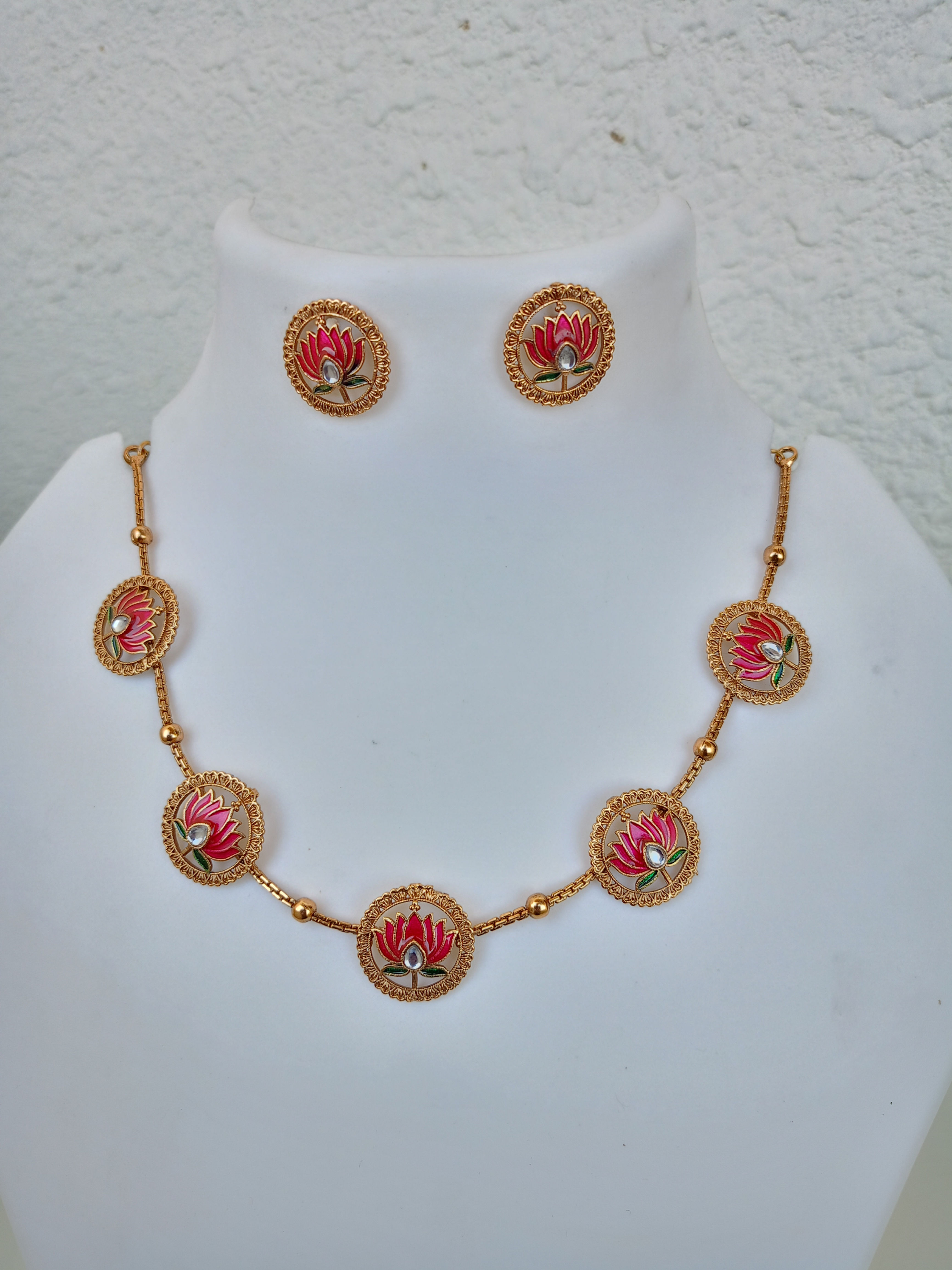 Enamel Lotus Choker Necklace Set V3