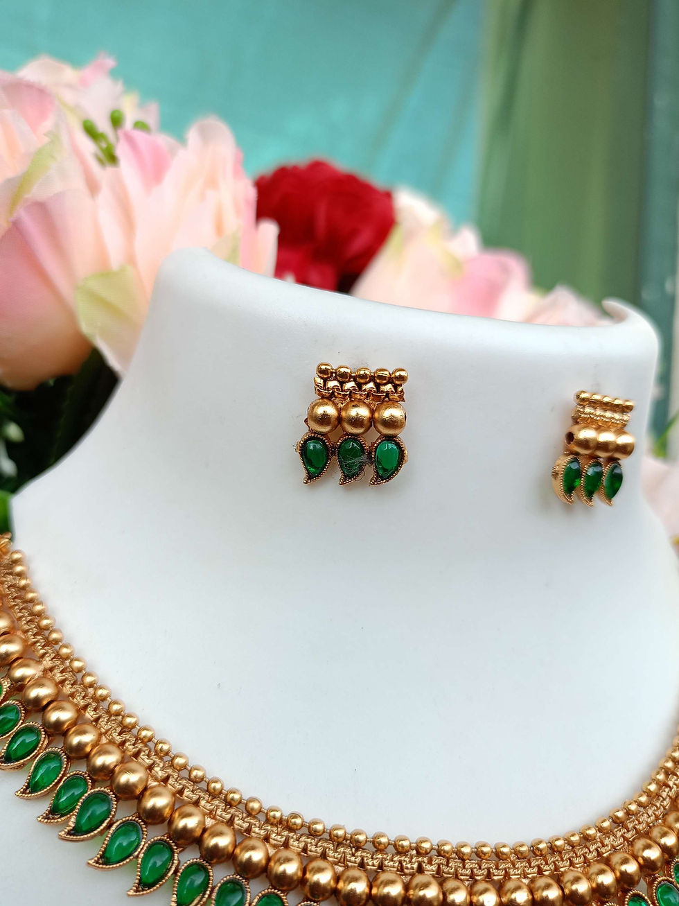 Thumbnail: Kid's Mango Necklace Set 