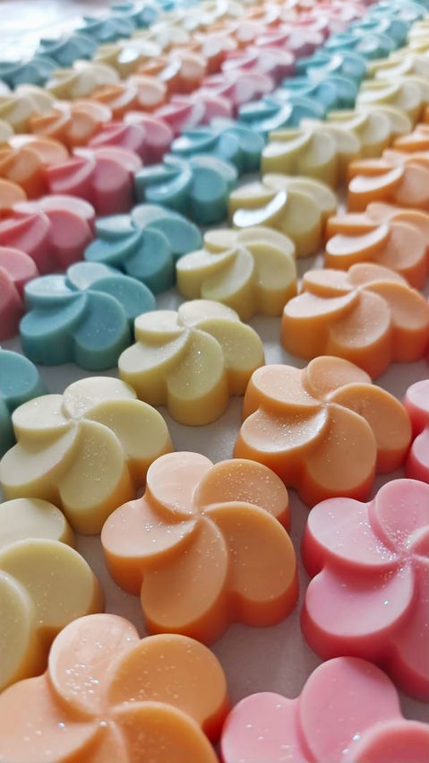 savons personnalisé en forme fleur événement, délicathe