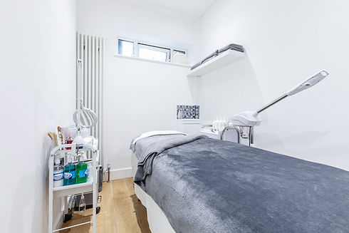 Treatment room 2.jpg