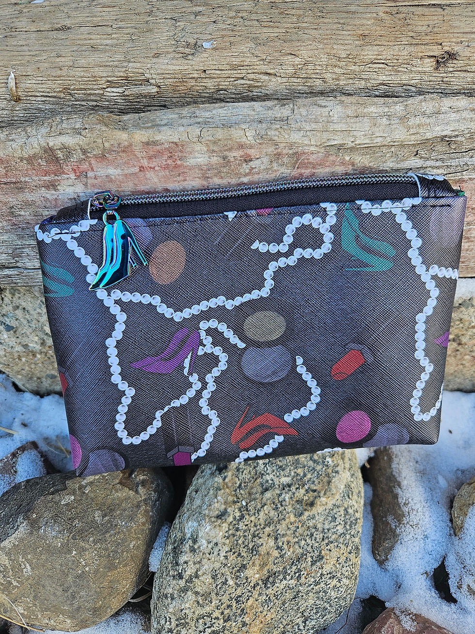 Thumbnail: Medium makeup bag