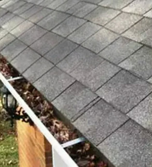 Eavestrough cleaning