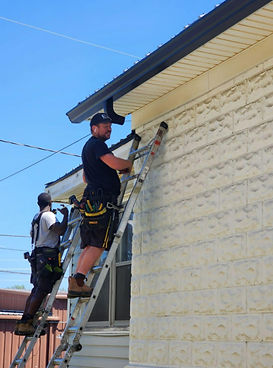 installing Seamless eavestrough in Thorold