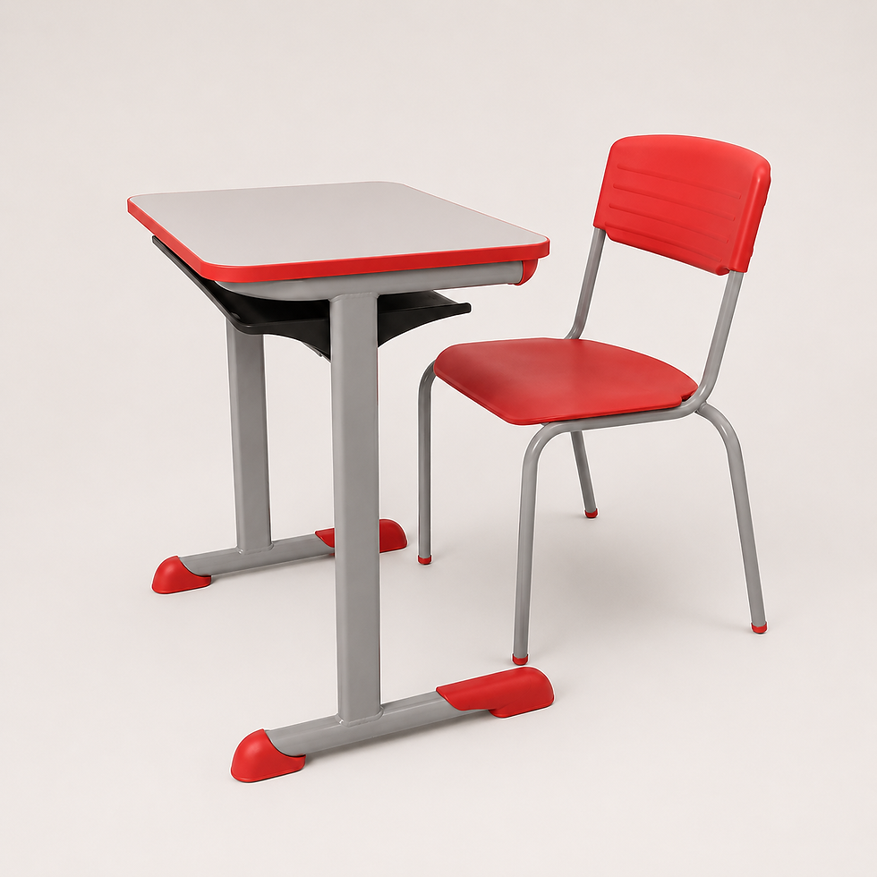 Conjunto: Mesa e cadeira para crianças com 1,33 até 1,59 de altura.