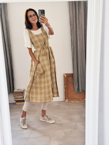 Retro apron dress - Olive green checkered | simplygreylife