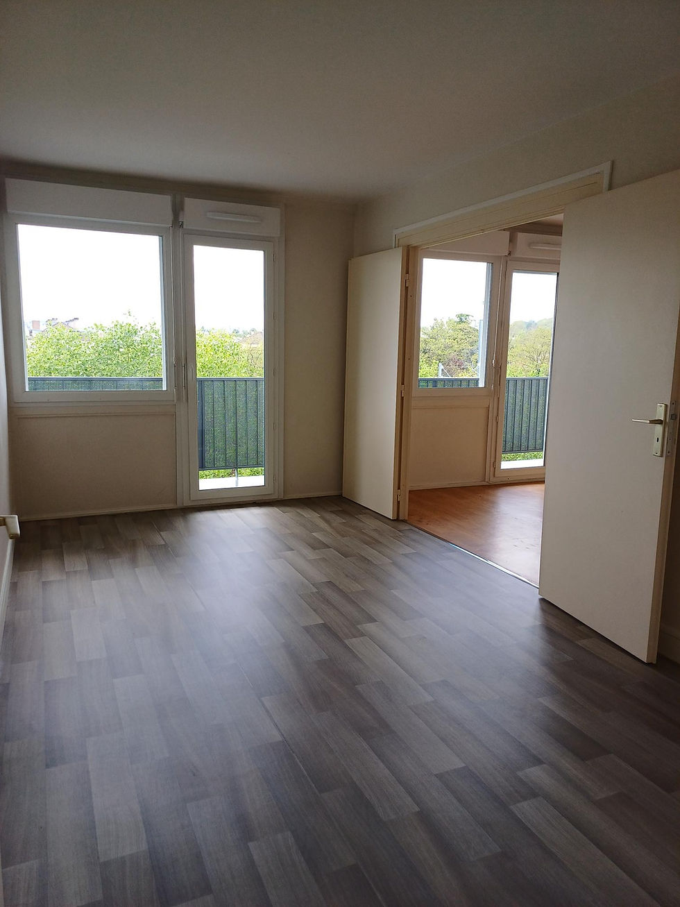 Miniature : Réf: 19.143 - 4 pièces NEUILLY/ MARNES 93330