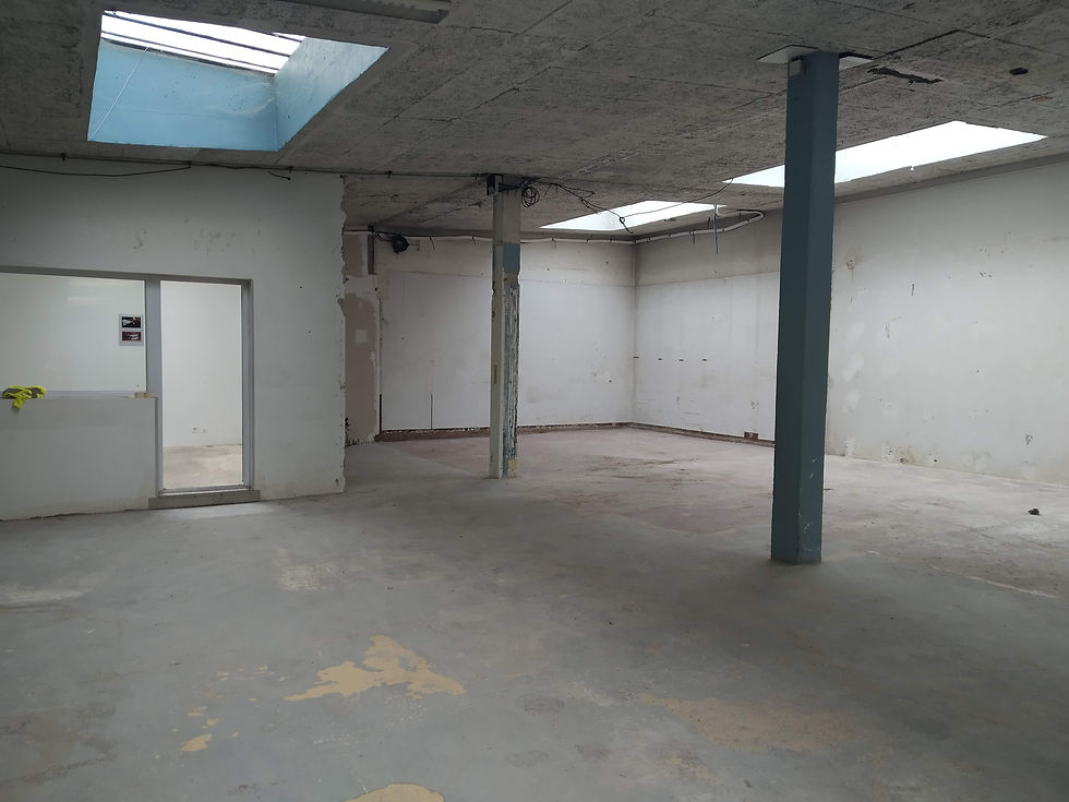 Miniature : 13.902 Local d'activité