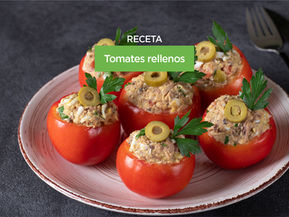 Tomates rellenos con atún o picadillo de carne