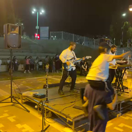 זמן שמחתנו: ריקודי שמחה בלב יקנעם בשמחת בית השואבה המרכזית