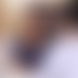 coordenadora pedagógica conversando com aluno