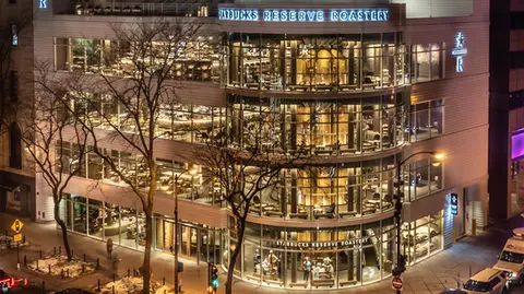Starbucks Reserve Roastery Chicago exterior.webp
