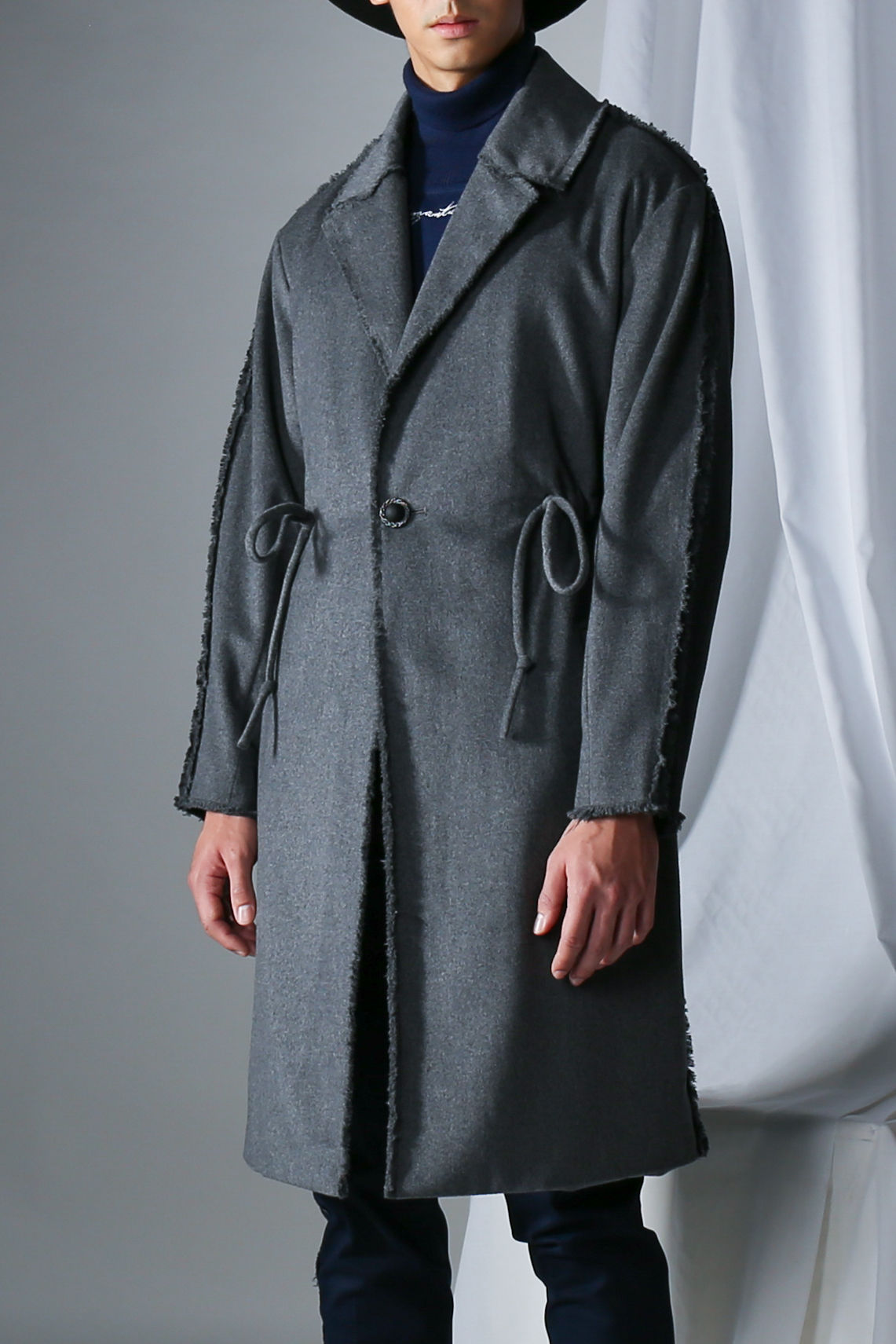 ドローストリングウールコート