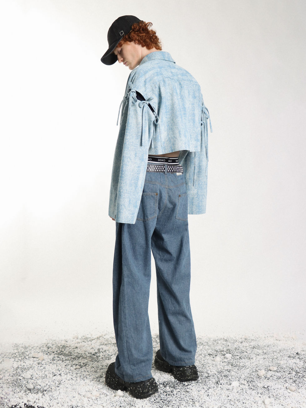 サムネイル： Denim Pleated Straight Leg Pants