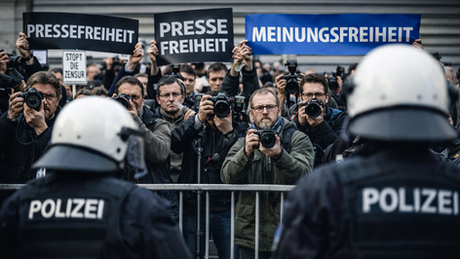 Meinungsfreiheit unter Vorbehalt – Wie sich der demokratische Raum schleichend verengt
