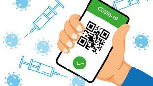 Pharmazeut behauptet: „Jeder Mensch, der sich impfen lässt, nimmt an einer klinischen Studie teil