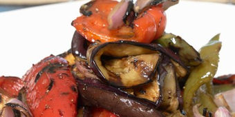 Saudi Arabian Eggplant and Chili Pepper Salad (Salatat Bazinjan Eswed Bel-Filfil)