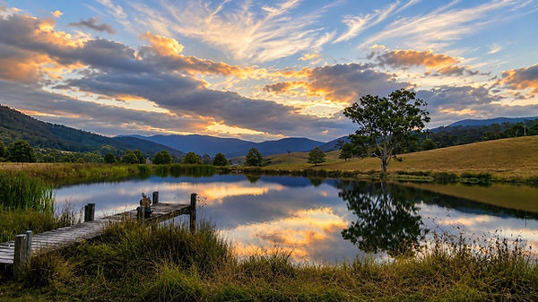 Jamieson Valley Retreat Lake sunset