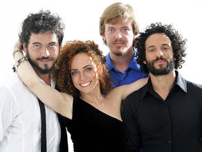 LAILA GARIN E A RODA Show de lançamento do DVD, dirigido por Ney Matogrosso, que traz ainda releitur