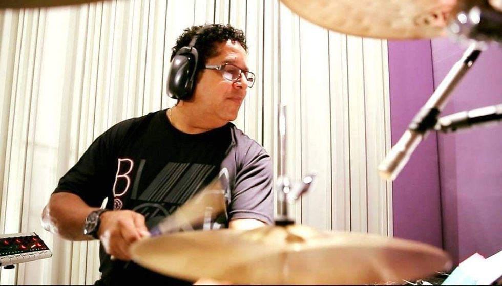 Faleceu nesta manhã um dos mais queridos músicos do país, o baterista Camilo Mariano.