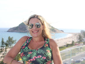 Jornalista e Escritora Marcia Schweizer participa de “Antologia Sem Fronteiras Pelo Mundo”Livro da e