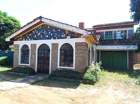 5 Bedroom Main House and 2 Bedroom Guest House