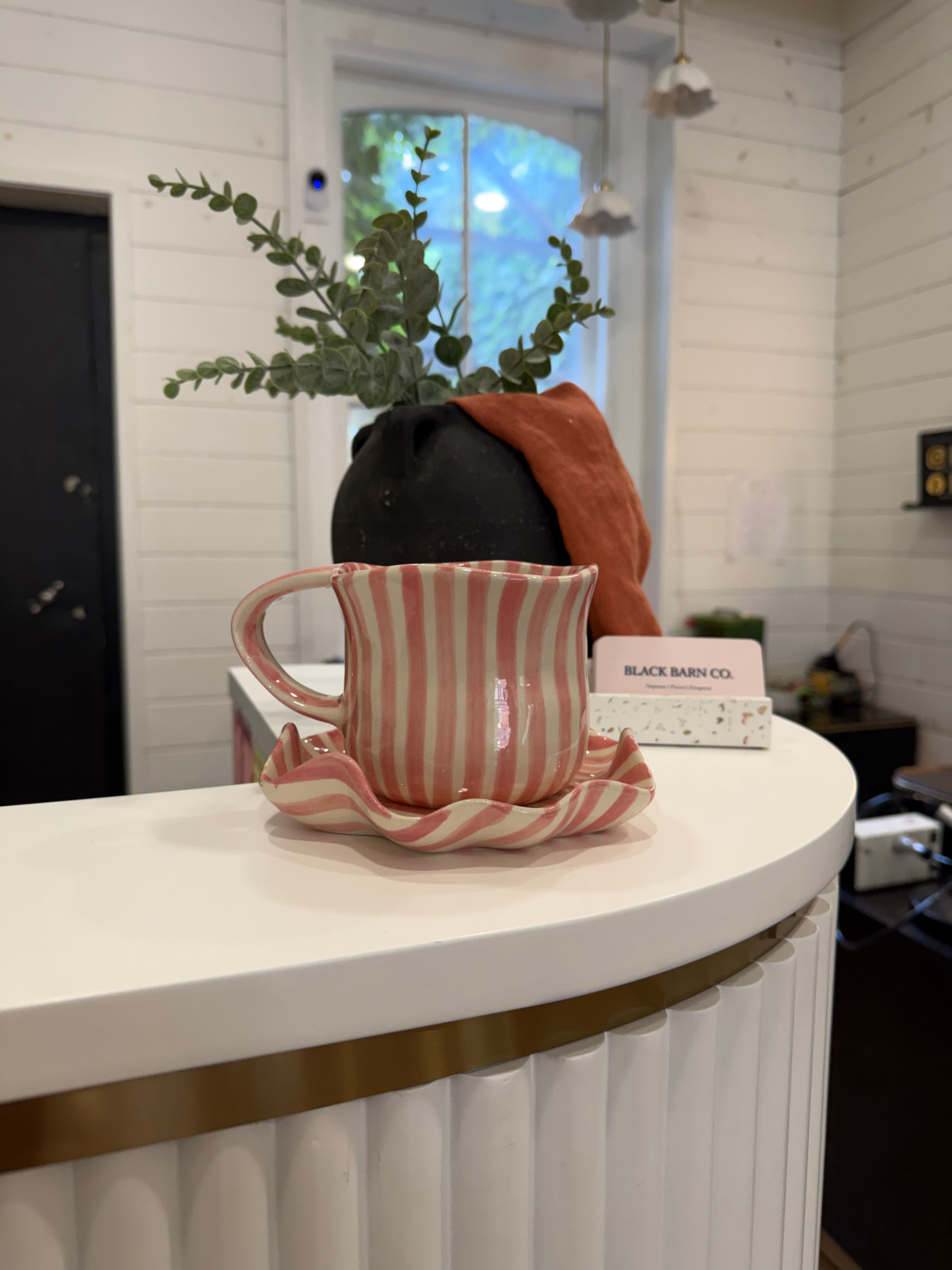 Scalloped Mug & Saucer
