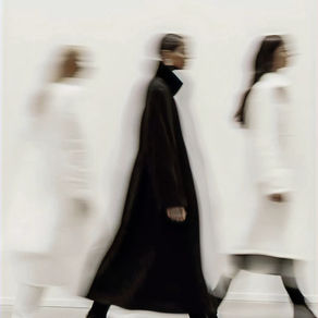 The Power of Minimalism: How Less Can Be More in Your Wardrobe