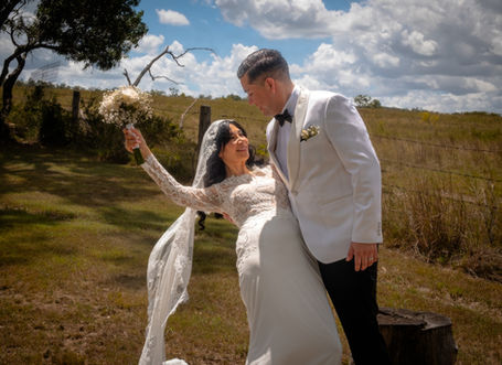 bride and groom special moment