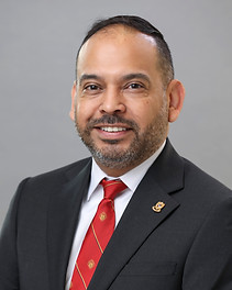 Joe Flores Headshot 1.jpg