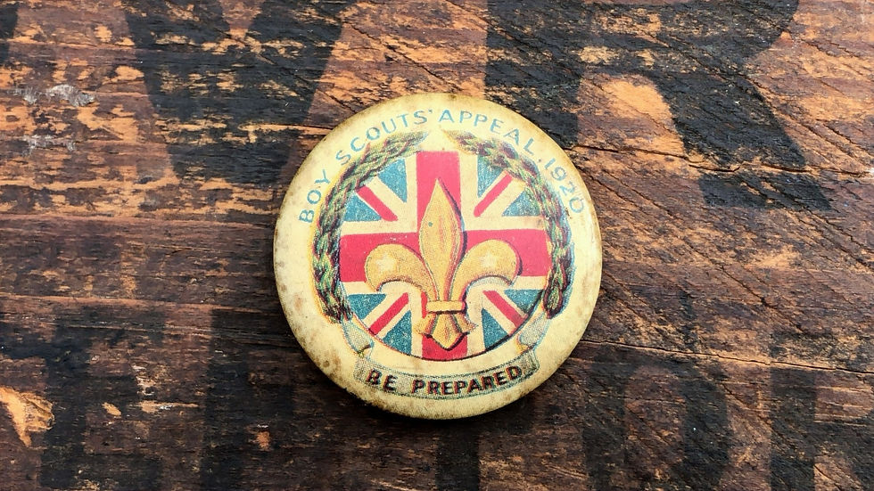Vintage Boy Scouts circular metal pin badge