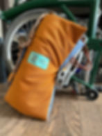 Tappetino Uh-Huh di Zigzagoo in still life, design colorato, tessuto resistente e antimacchia