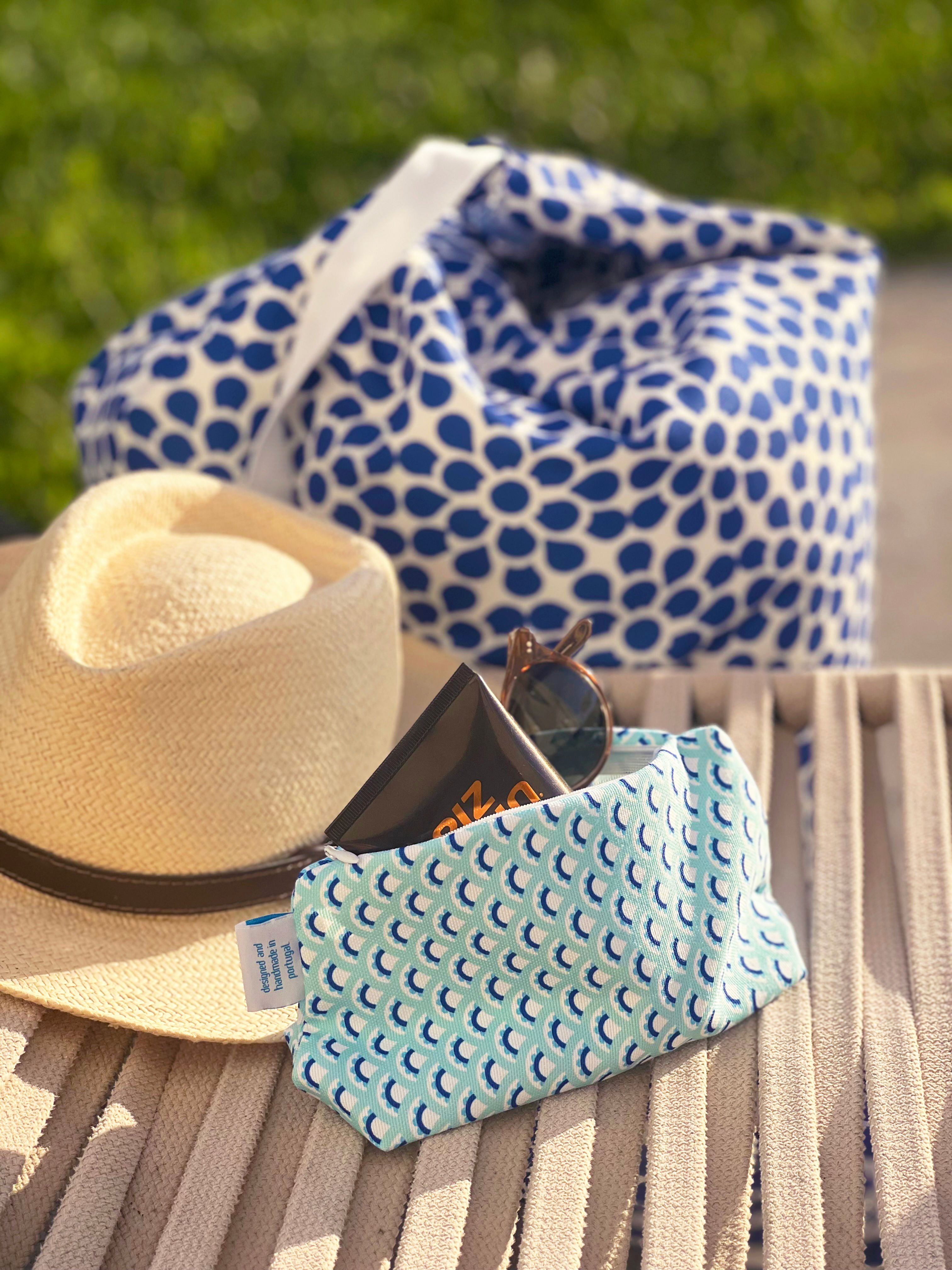 mini clutch seashell