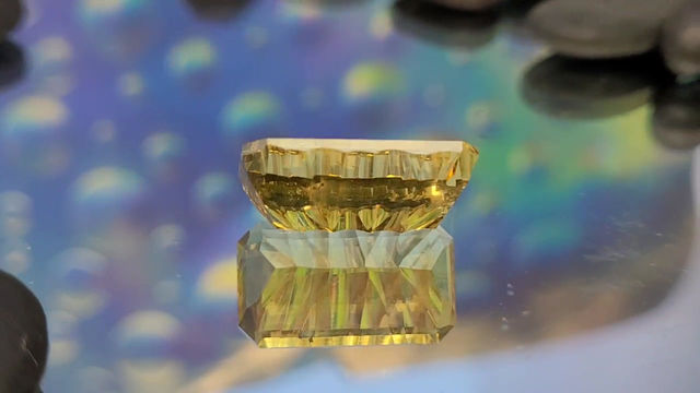 Thumbnail: 5.8ct Yellow Beryl