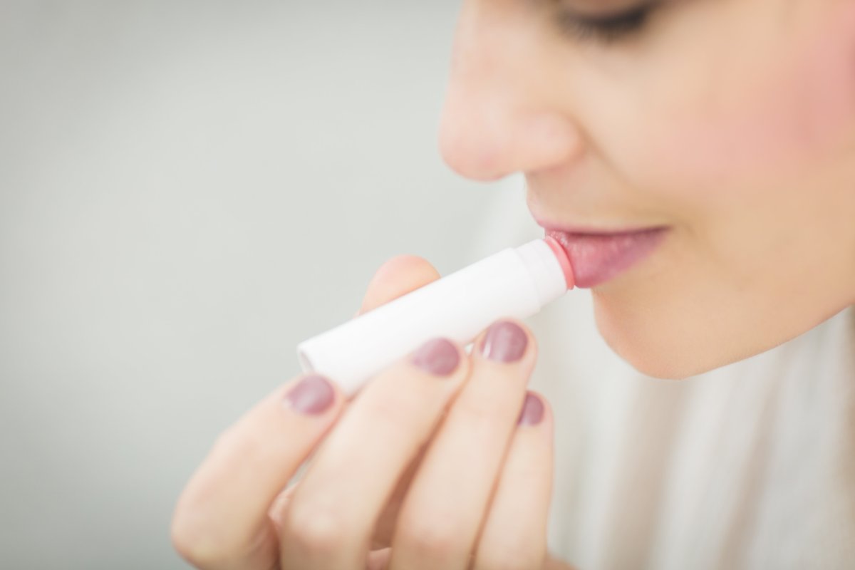 How to Make Chapped Lips Smooth Overnight: A Gentle Guide