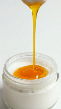 Thumbnail: Manuka Honey & Tallow Body Butter 