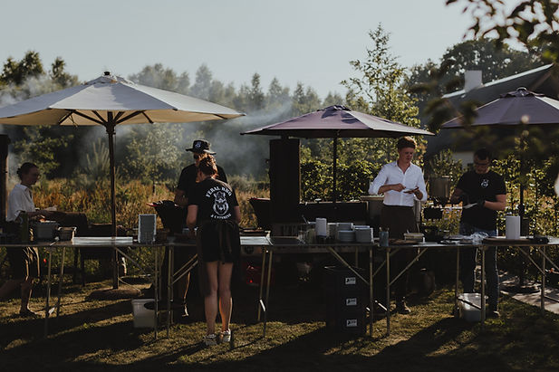 The Wedding Couple_E&D-551 3.jpg