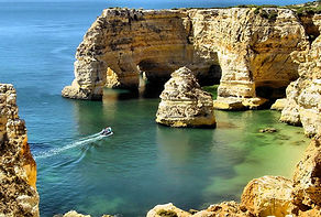 Passeio-de-barco-no-Algarve.jpg