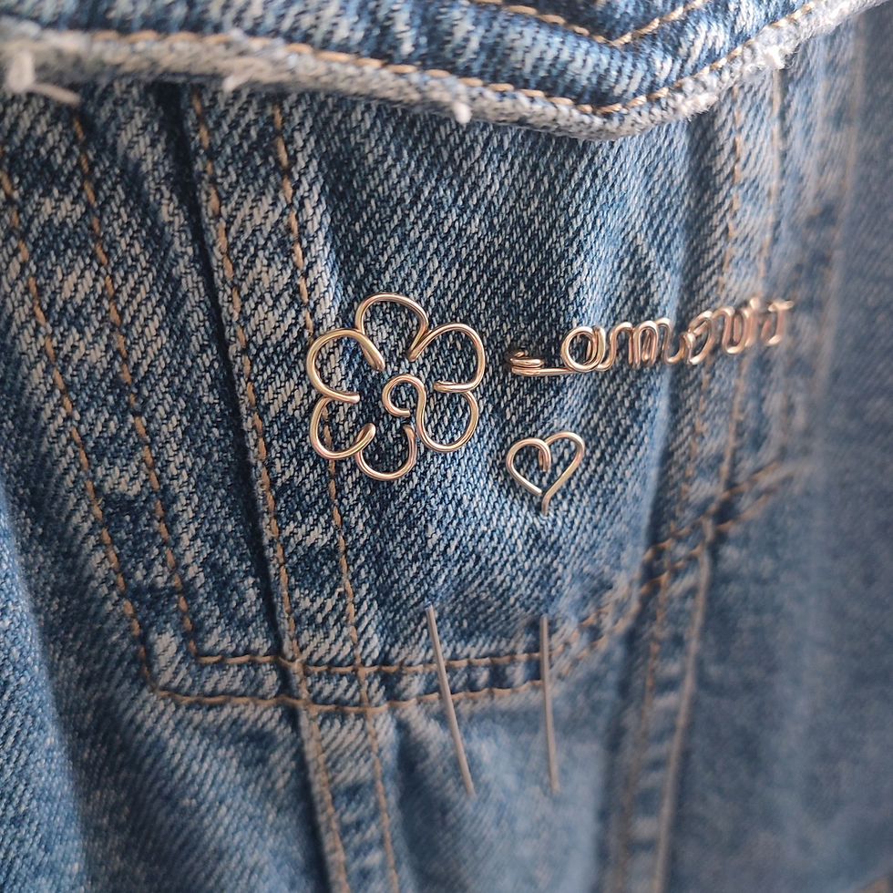 Broche retro en or fait main