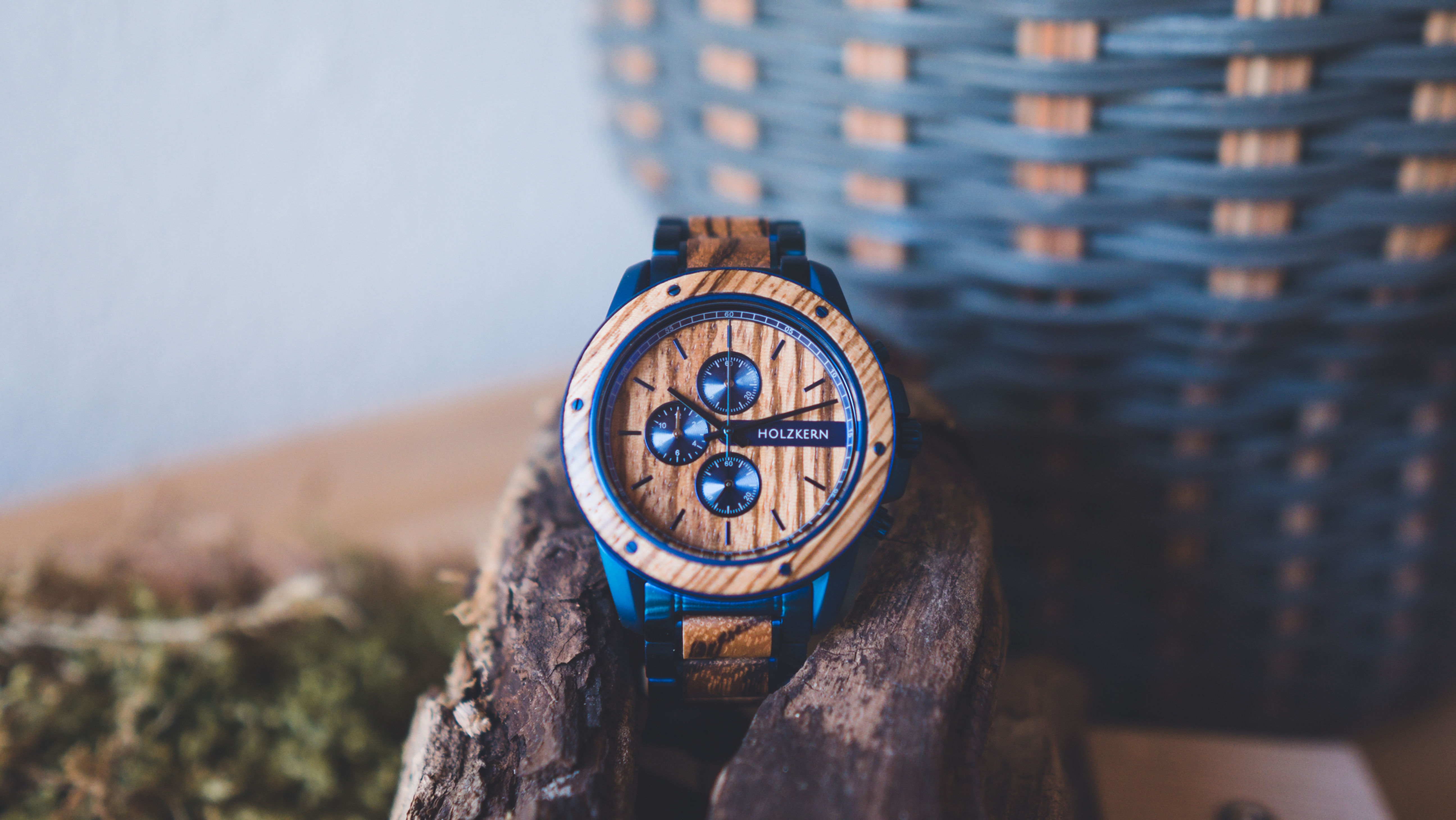 Holzkern Camelot Kollektion "Gareth" Zebrano-Edelstahl gebürstet blau