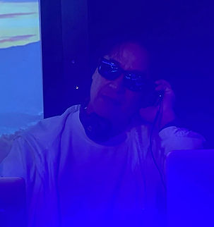 WAM ブルーDJせたっち1 .jpg
