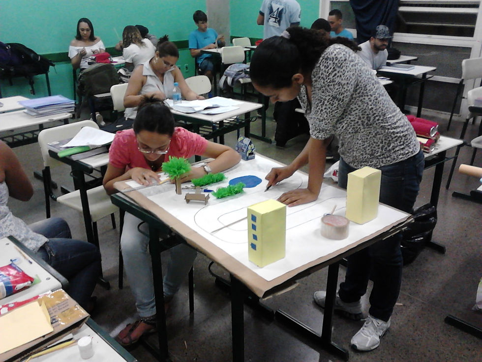 Contrução da maquete Rodoviária.