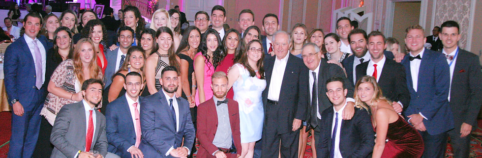 Fanis Economidis with HG Students