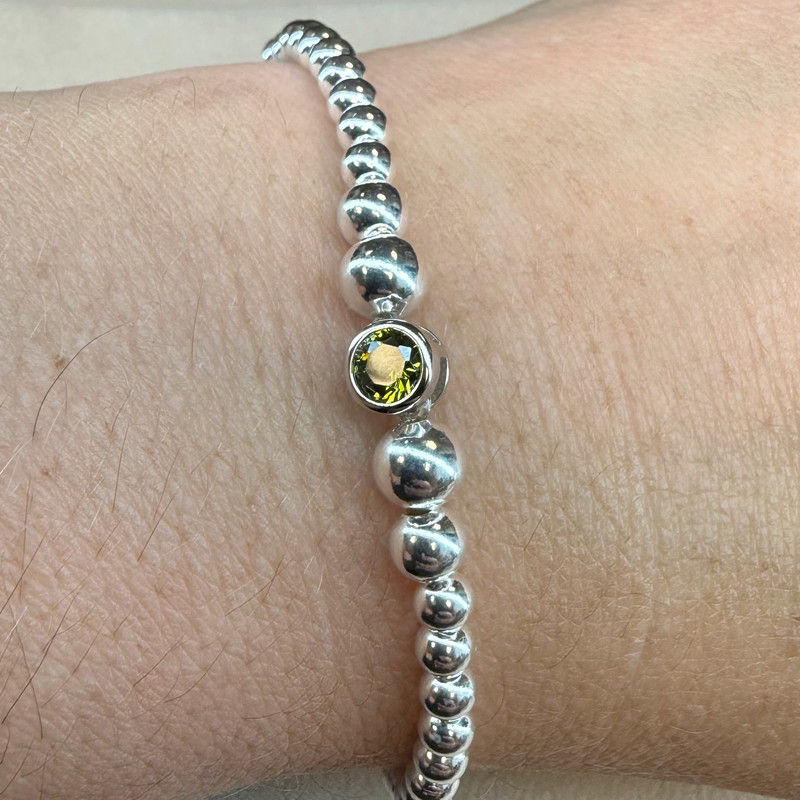 Thumbnail: Stunning Stackable Beaded Bracelet With Green/Peridot Coloured Round Charm - Sterling Silver 925