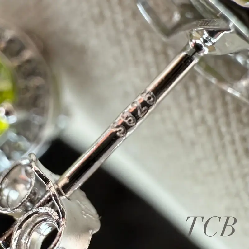 Thumbnail: Lime green round cubic zirconia stud earrings crafted in Sterling Silver 925 with sparkling faceted stones