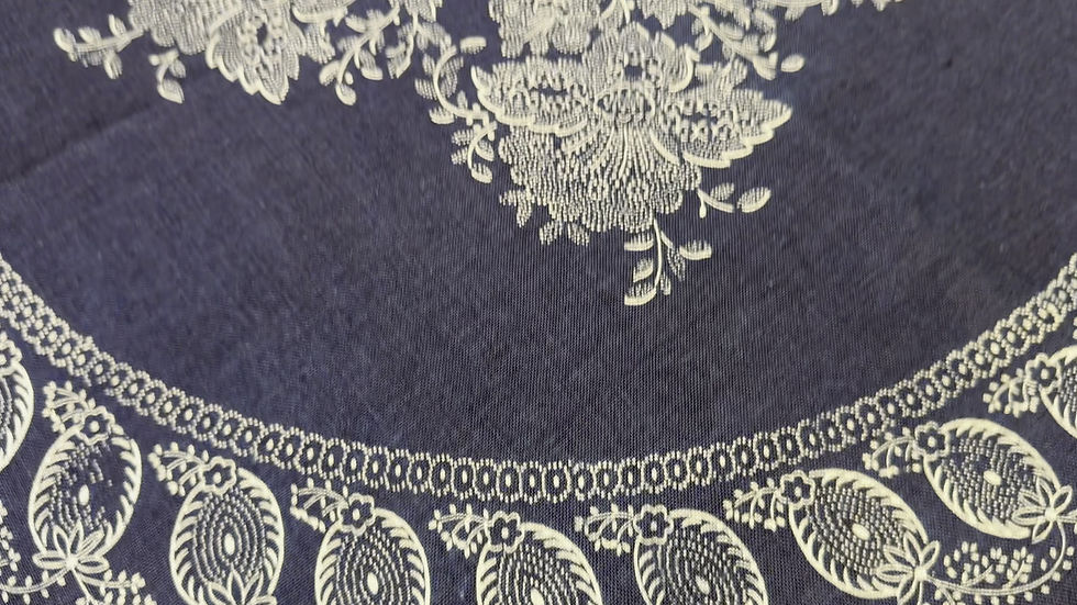 Miniaturbild: Runde Leinen-Decke mit Blumenmuster  handgefertigt